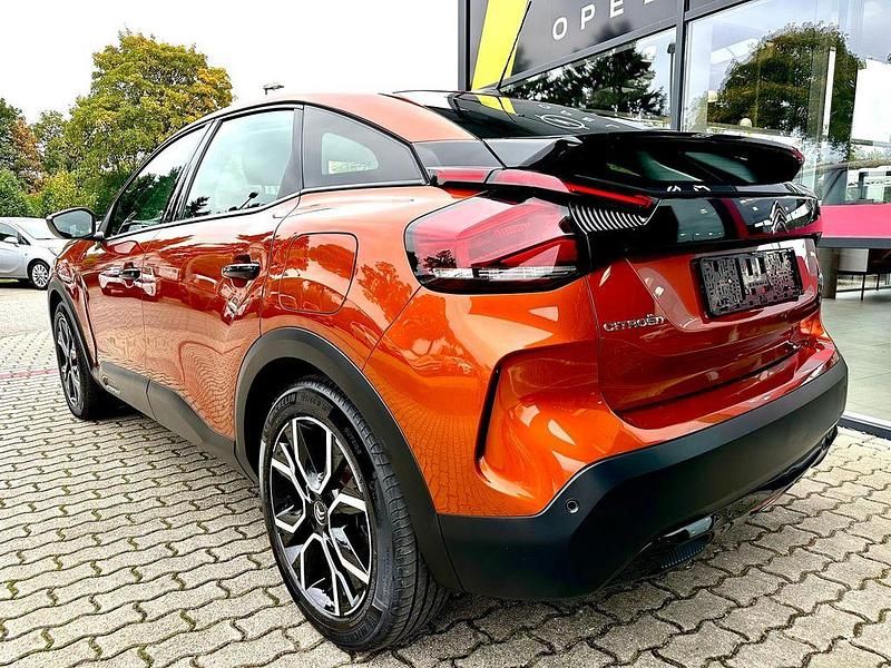 Gebraucht Citroën e-C4 Feel 100 kW (136 PS) 2022 Lackierung pulsorange/typ aus Limousine