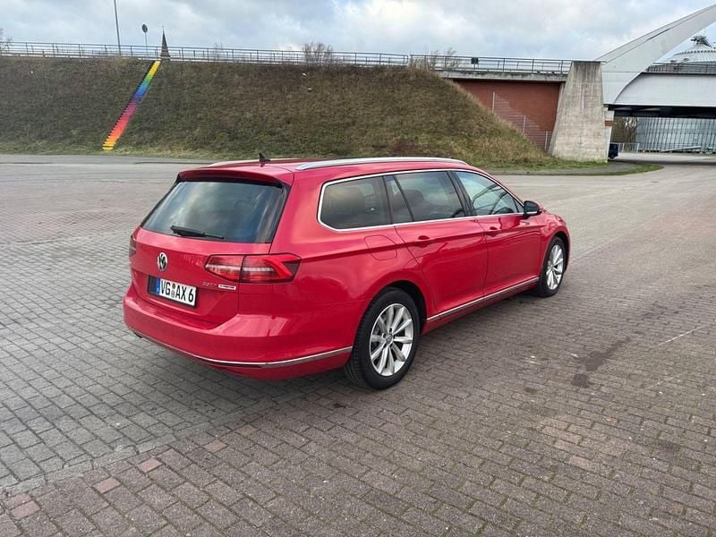 Gebraucht VW Passat Highline 190 PS (139 kW) 2016 Kombi