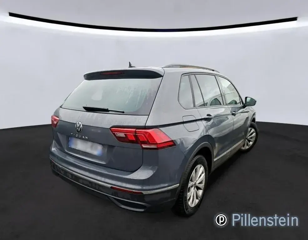 Second-hand VW Tiguan 150 CP (110 kW) 2022 Gri SUV