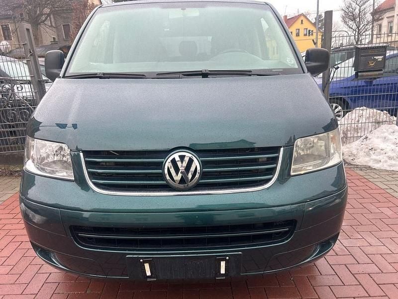 Grün Gebraucht 2004 VW Caravelle Van / Kleinbus | 4.200 € (Guter Preis) - Bild 1/4