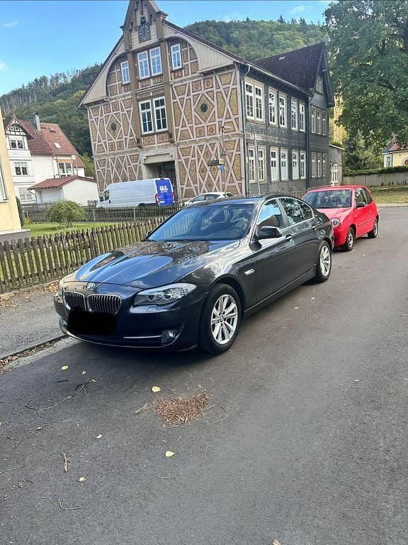 Gebraucht BMW 520 184 PS (135 kW) 2011 Limousine