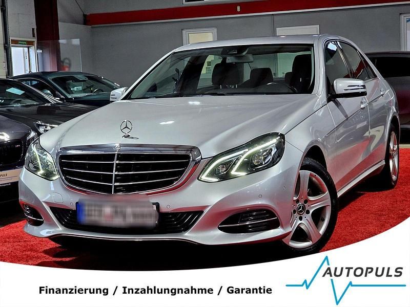 Second-hand Mercedes E200 184 CP (135 kW) 2015 Argintiu Berlinǎ