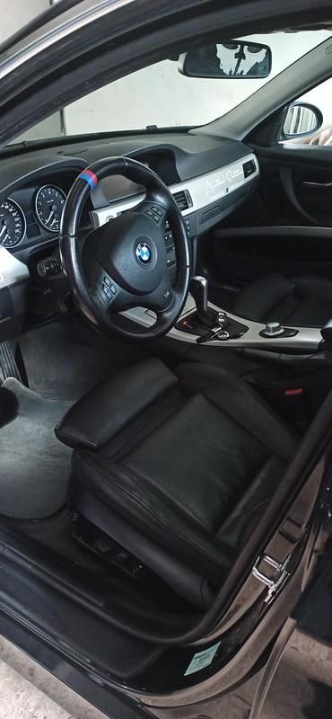 Gebraucht BMW 330 Luxury Line 258 PS (189 kW) 2006 Schwarz Kombi