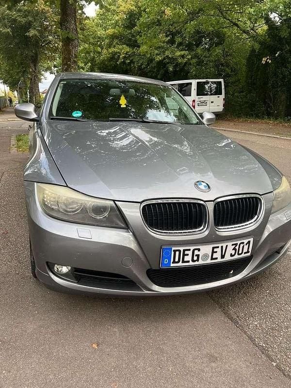 Gebraucht BMW 318 143 PS (105 kW) 2008 Limousine