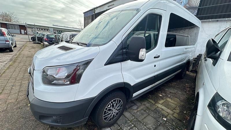 Gebraucht Ford Transit 131 PS (96 kW) 2017 Weiß Kombi
