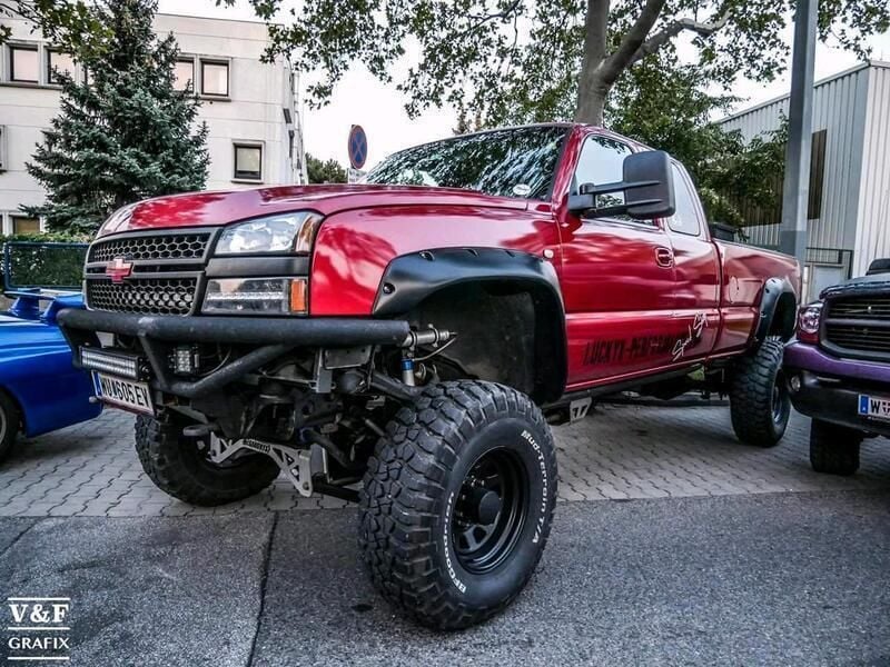 Blau Gebraucht 2006 Chevrolet Silverado SUV | 41.995 € - Bild 1/4