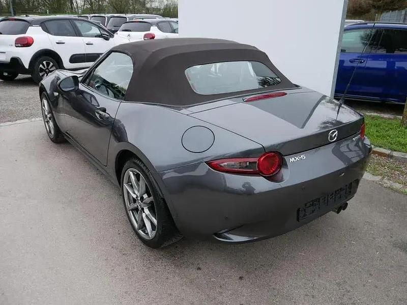 Second-hand Mazda MX5 184 CP (135 kW) 2024 Gri Cabrio