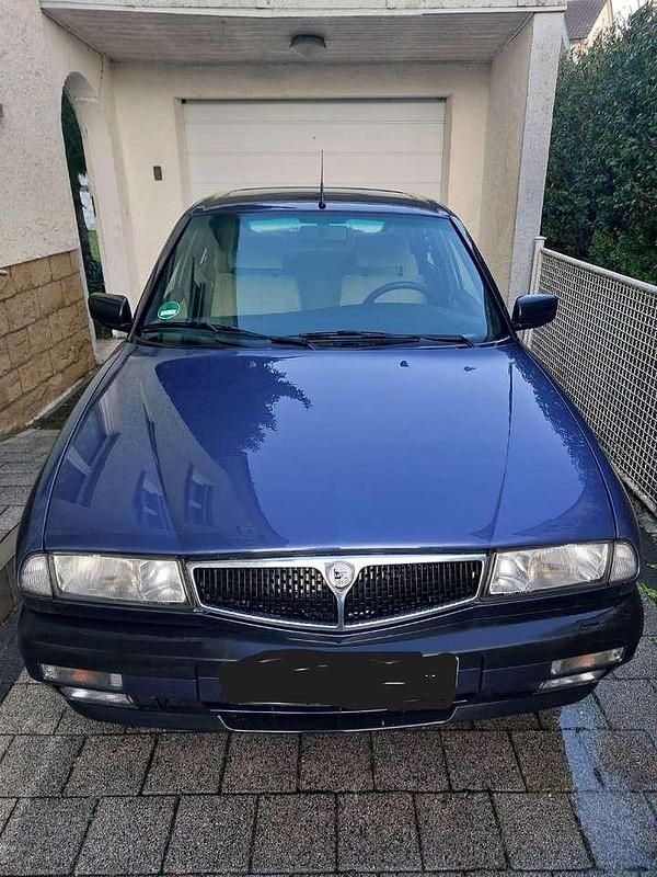 Blau Gebraucht 1994 Lancia Delta Kleinwagen | 10.000 € - Bild 1/4