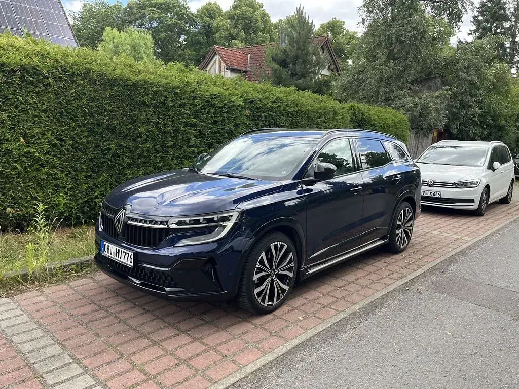 Gebraucht Renault Espace Iconic 200 PS (147 kW) 2023 Blau Limousine