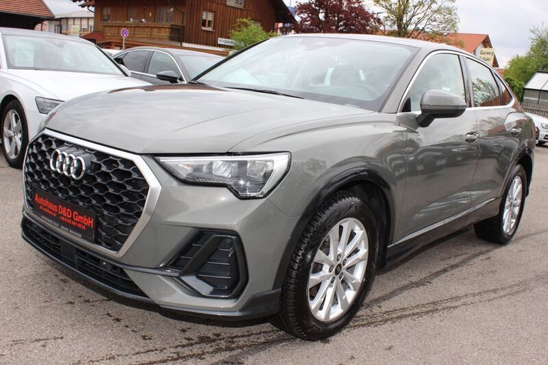 Grau Gebraucht 2021 Audi Q3 Sportback Basis SUV | 29.900 € (Fairer Preis) - Bild 1/4