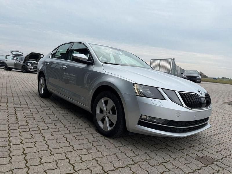 Second-hand Skoda Octavia Style 150 CP (110 kW) 2019 Argintiu Berlinǎ
