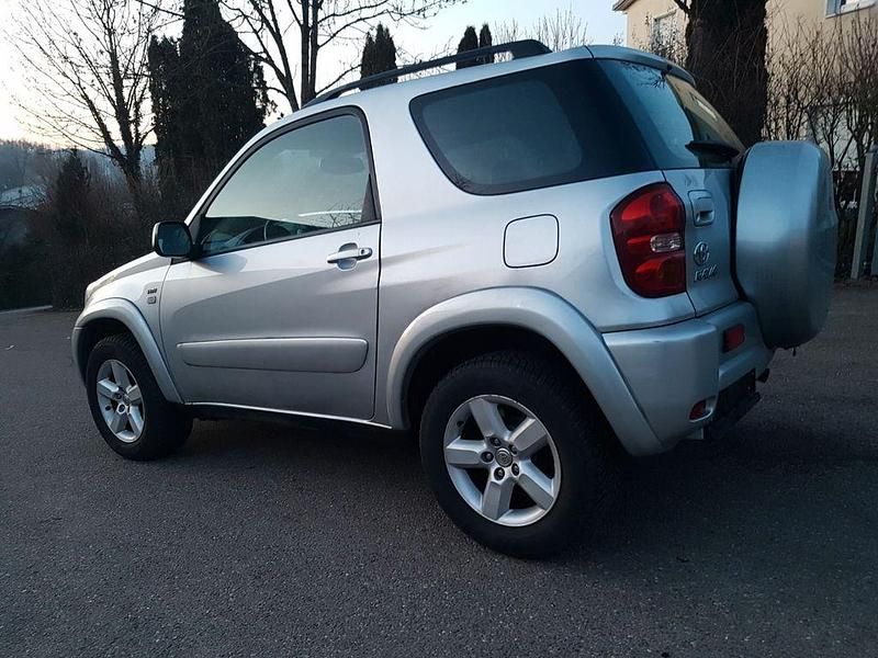 Gebraucht Toyota RAV4 Executive 150 PS (110 kW) 2003 Silber SUV