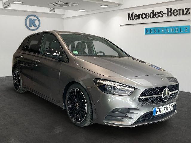 Gebraucht 2025 Mercedes B220 AMG line Van / Kleinbus | 44.850 € (Teuer) - Bild 1/4