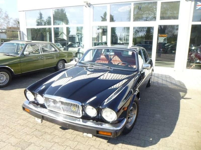 Schwarz Gebraucht 1982 Jaguar XJ6 Limousine | 19.900 € - Bild 1/4