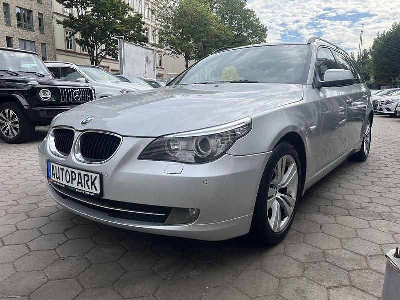 Gebraucht BMW 520 177 PS (130 kW) 2010 Silber Limousine