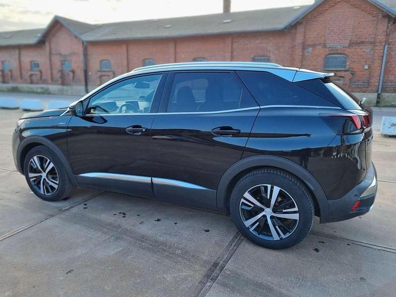 Schwarz Gebraucht 2019 Peugeot 3008 GT-line SUV | 21.500 € (Fairer Preis) - Bild 1/4