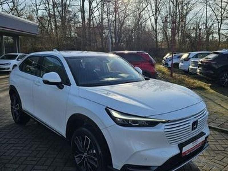 Gebraucht Honda HR-V Advance 107 PS (78 kW) 2023 Platinum white pearl SUV