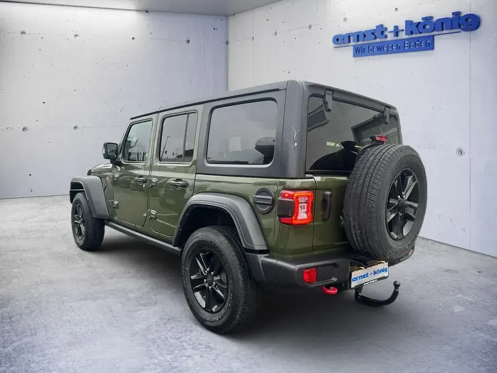 Gebraucht Jeep Wrangler Unlimited Rubicon 272 PS (200 kW) 2021 Grün SUV