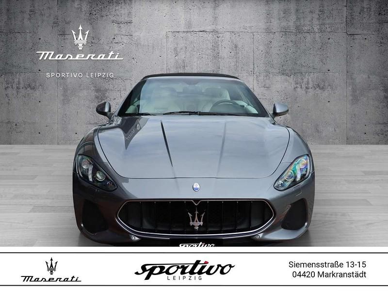Grau Gebraucht 2019 Maserati GranCabrio Cabrio | 111.111 € (Teuer) - Bild 1/4