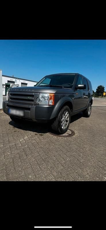 Grau Gebraucht 2008 Land Rover Discovery 3 SUV | 6.800 € (Fairer Preis) - Bild 1/4