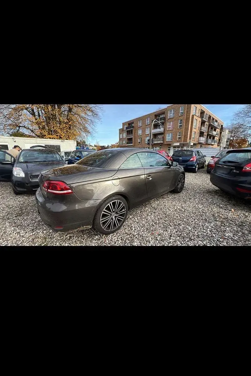 Gebraucht VW Eos Exclusive 160 PS (117 kW) 2011 Braun Cabrio