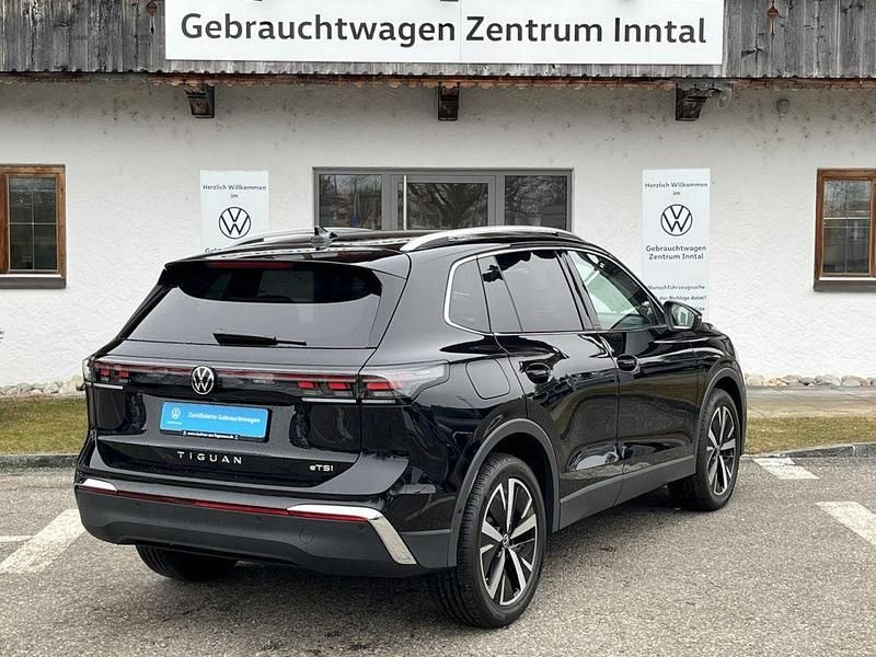 Gebraucht VW Tiguan Elegance 150 PS (110 kW) 2024 Schwarz SUV