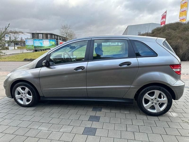 Gebraucht Mercedes B170 116 PS (85 kW) 2006 Grau Van / Kleinbus