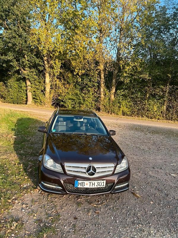 Andere farben Gebraucht 2011 Mercedes C220 Kombi | 8.000 € (Fairer Preis) - Bild 1/4