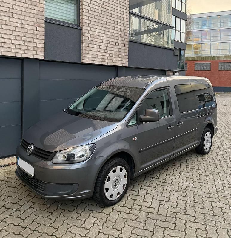Grau Gebraucht 2013 VW Caddy Maxi Van / Kleinbus | 7.900 € (Fairer Preis) - Bild 1/4