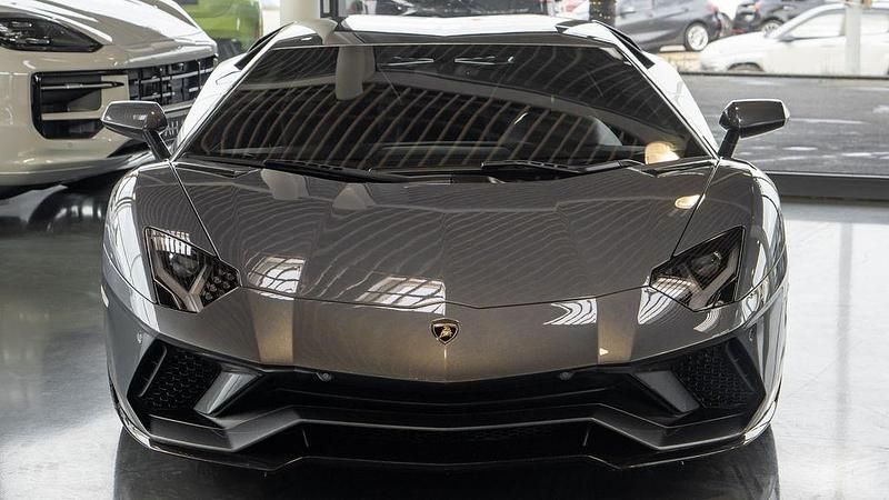 Gebraucht Lamborghini Aventador 741 PS (545 kW) 2017 Grau Coupé