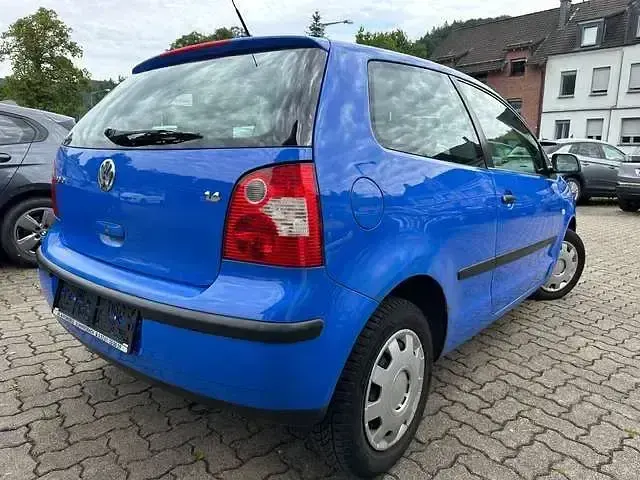Gebraucht VW Polo Trendline 75 PS (55 kW) 2002 Blau Kleinwagen