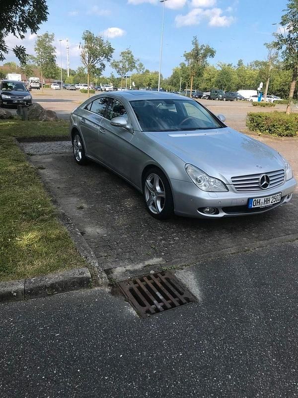 Gebraucht Mercedes CLS350 272 PS (200 kW) 2004 Silber Coupé