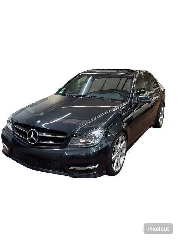 Schwarz Gebraucht 2013 Mercedes C250 Avantgarde Limousine | 16.999 € (Etwas zu teuer) - Bild 1/4