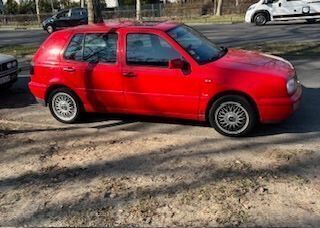 Rot Gebraucht 1997 VW Golf III Limousine | 3.300 € (Fairer Preis) - Bild 1/4