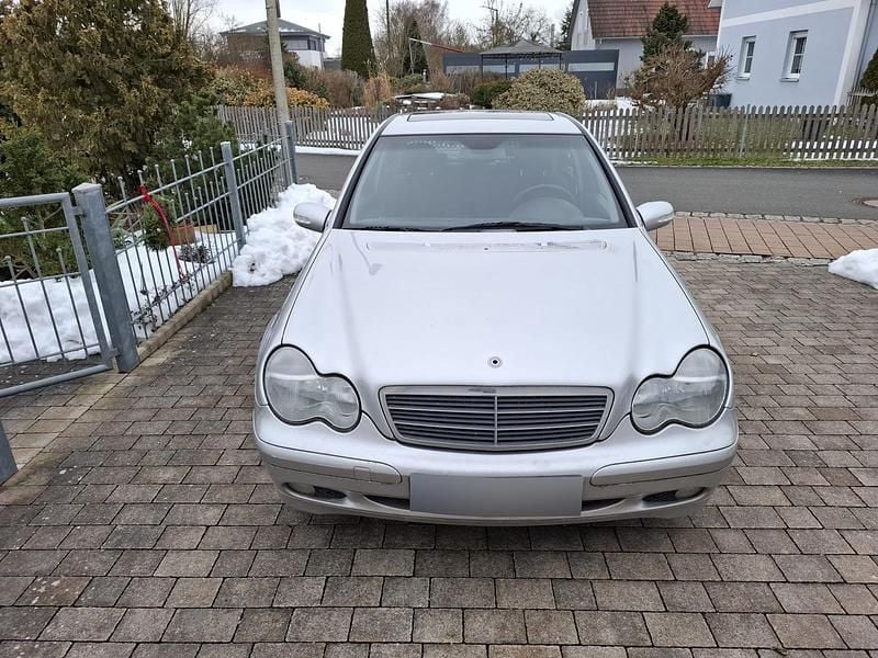 Gebraucht Mercedes C180 129 PS (94 kW) 2001 Grau Limousine