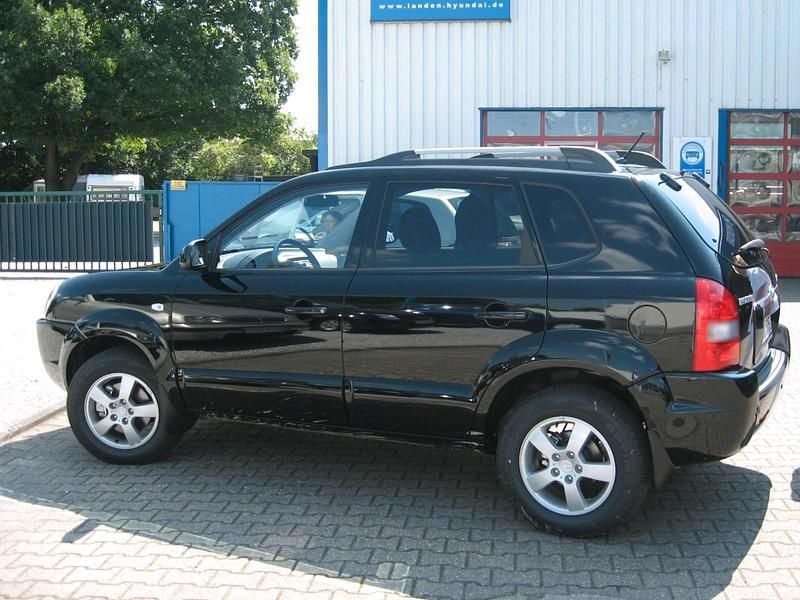 Gebraucht Hyundai Tucson 141 PS (103 kW) 2008 Schwarz SUV