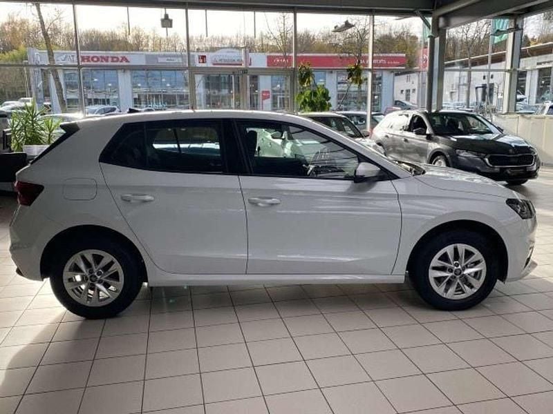 Neu Skoda Fabia Selection 95 PS (69 kW) 2026 Moonweiss metallic Kleinwagen