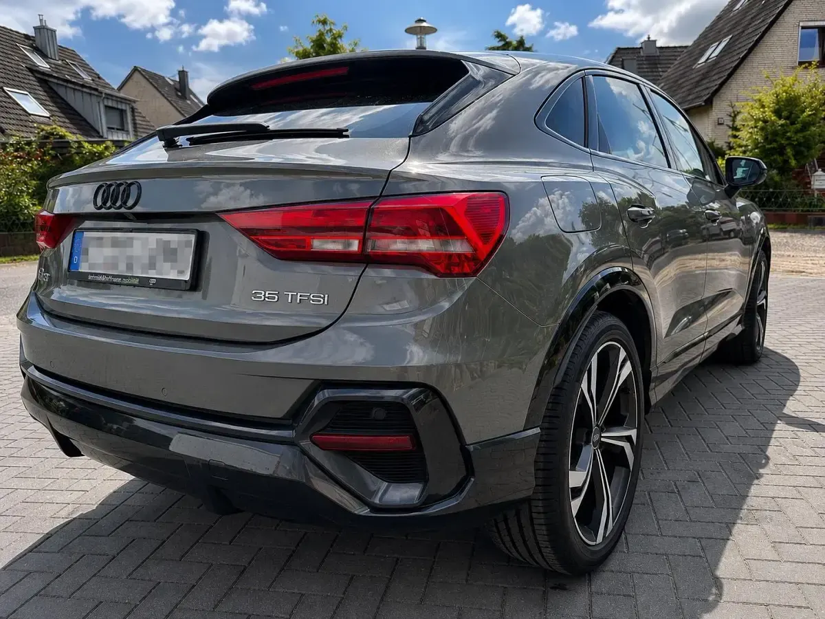 Gebraucht Audi Q3 Sportback 110 PS (80 kW) 2022 Grau SUV