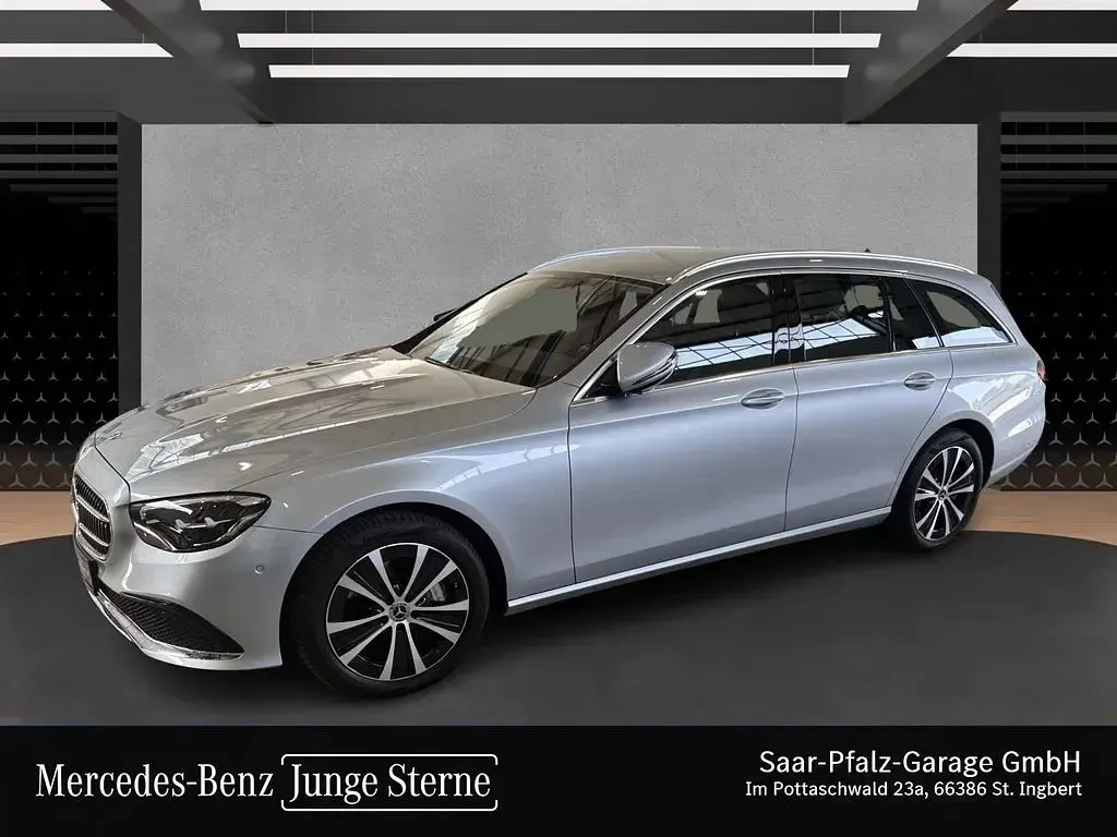 Gebraucht Mercedes E300 Avantgarde 194 PS (142 kW) 2023 Lack hightechsilber Kombi