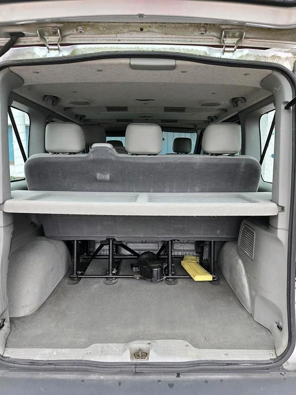 Gebraucht Nissan Primastar 135 PS (99 kW) 2004 Silber Van / Kleinbus