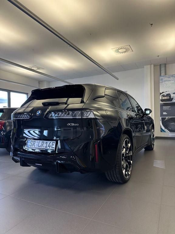 Neu BMW iX3 Performance 344 kW (469 PS) 2026 Schwarz SUV