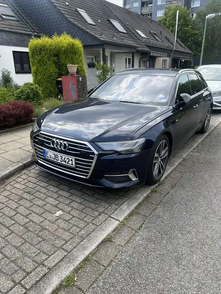 Gebraucht Audi A6 Sport 245 PS (180 kW) 2019 Blau Kombi