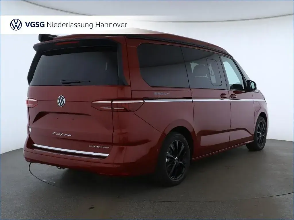 Gebraucht VW California Beach 177 PS (130 kW) 2025 Rot Van