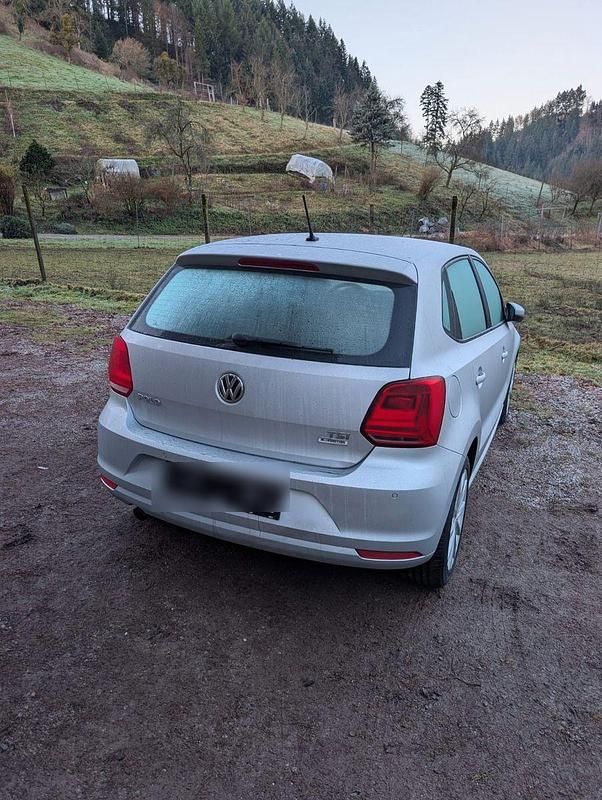 Gebraucht VW Polo 110 PS (80 kW) 2015 Silber Kleinwagen