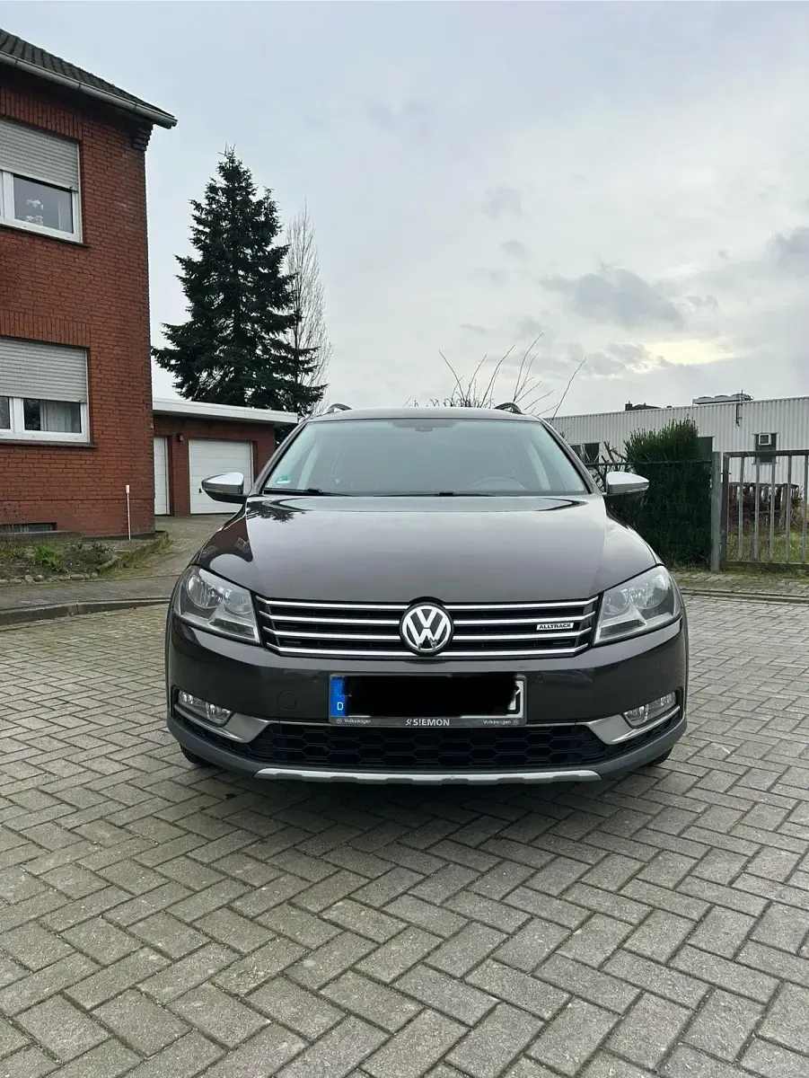 Gebraucht VW Passat Alltrack 140 PS (102 kW) 2012 Braun Kombi