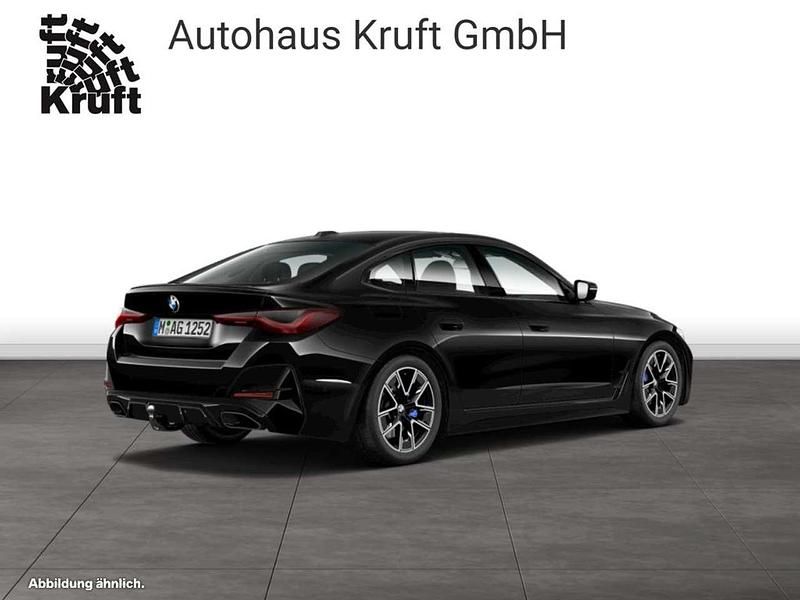 Gebraucht BMW 440 M Sport 374 PS (275 kW) 2022 Saphirschwarz Coupé