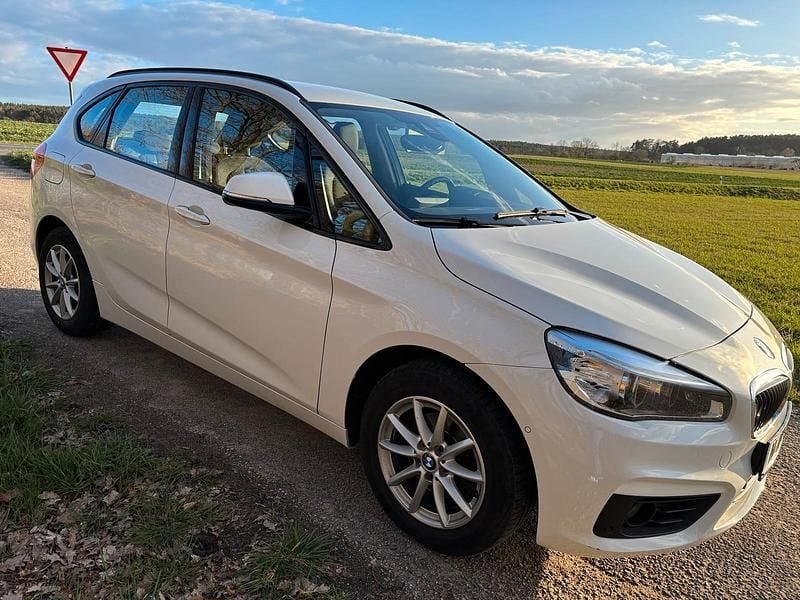 Gebraucht BMW 218 150 PS (110 kW) 2016 Weiß Kombi