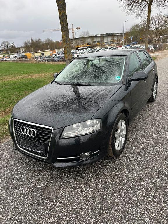 Gebraucht Audi A3 Ambiente 125 PS (91 kW) 2011 Schwarz Kleinwagen