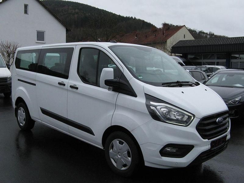 Gebraucht Ford Transit 131 PS (96 kW) 2020 Weiß Kombi