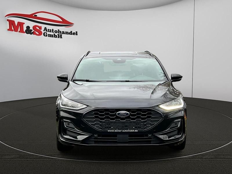 Gebraucht Ford Focus ST-Line 125 PS (91 kW) 2024 Schwarz Kombi